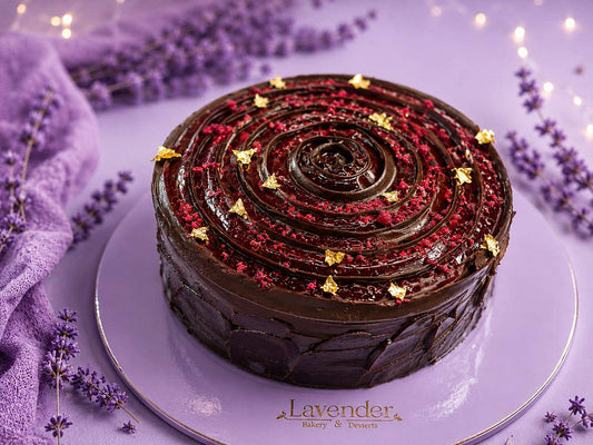 Raspberry Chocolate Crunch Cake
